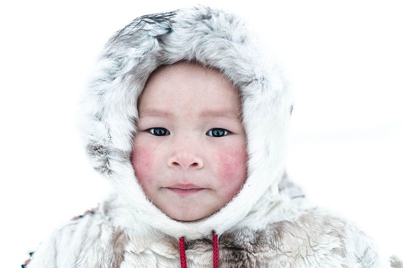 Nenet-Mädchen in Sibirien von Milene van Arendonk