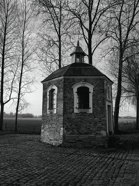 Small chapel by Flore Debreyne