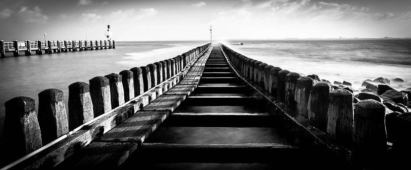 Jetty Vlissingen by Loes Franse