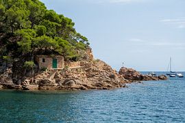 Authentische Fischerhütte am Meer bei Tamarìu, Costa Brava