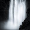 Der Skógafoss in Schwarz und Weiß von Henk Meijer Photography