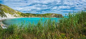 Türkisfarbene Bucht an der Juraküste, England