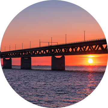 Zonsondergang bij de Oresund Brug, Malmö, Zweden