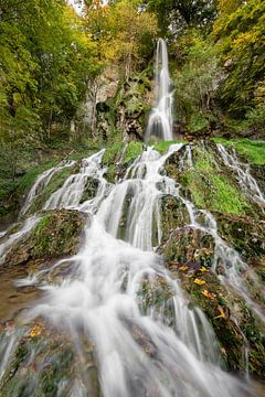 Urach-waterval van Michael Valjak