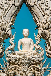 Bouddha au Wat Rung Khun, Chiang Rai Thaïlande sur Theo Molenaar