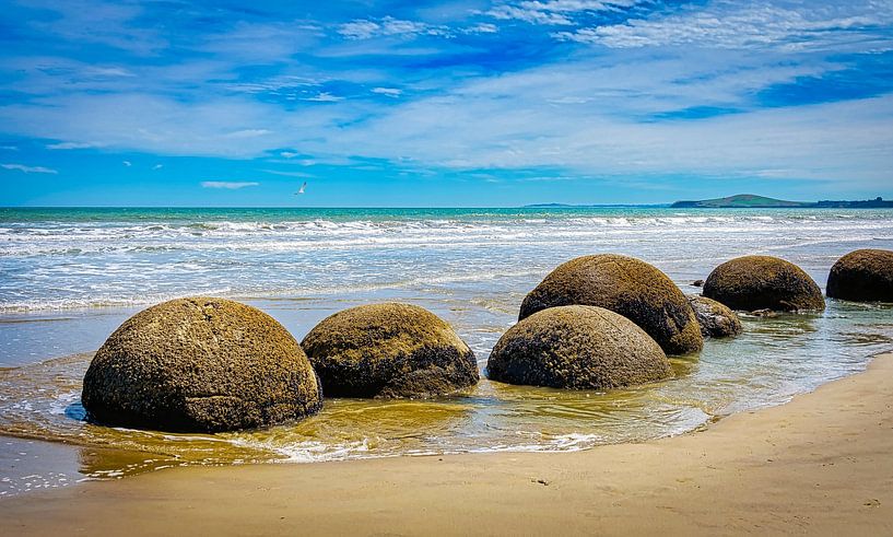 Moeraki Boulders, New Zealand by Rietje Bulthuis