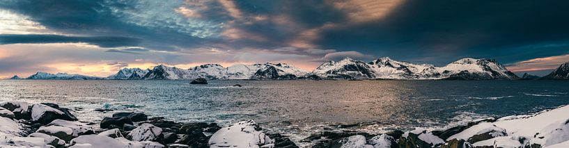 Sunset view over the Lofoten islands in Northern Norway during w by Sjoerd van der Wal Photography