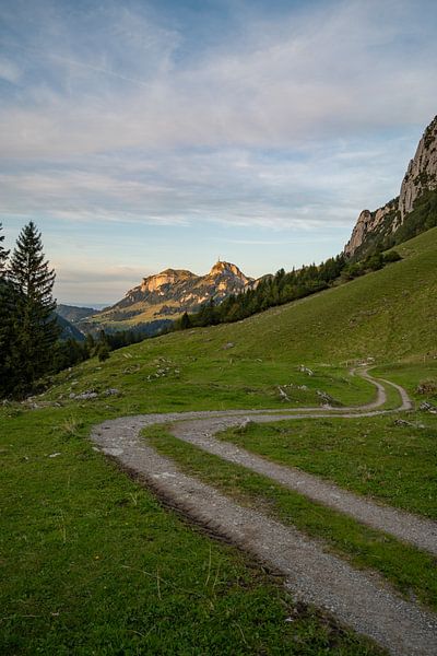 Coucher de soleil au Hohen Kasten dans les Alpes appenzelloises par Leo Schindzielorz