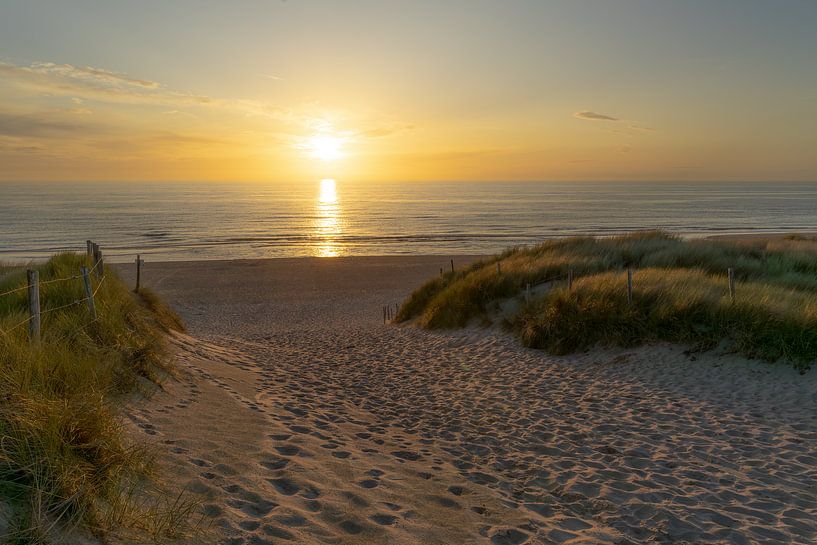 Zonsondergang boven zee van Rob Baken
