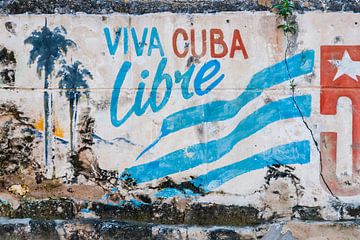 Graffiti revolutie Cuba 2 van Corrine Ponsen