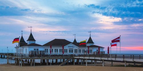 Pier Ahlbeck at the blue hour by Daniela Beyer