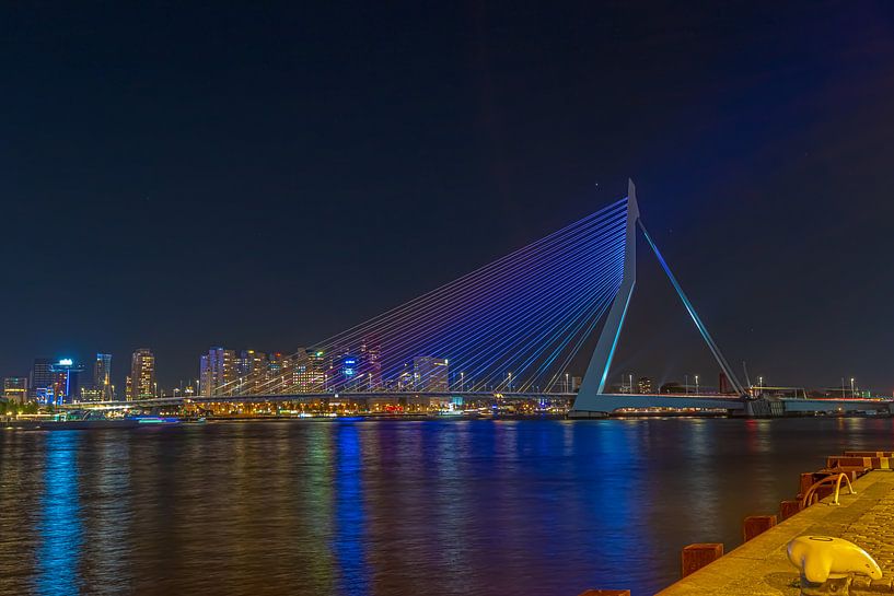 Erasmusbrug rainbow van Marco Faasse