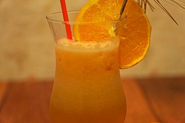 alcoholvrije papaja-gembercocktail met gemberlimonade