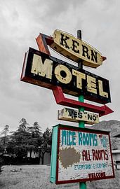 Kern Motel in Lake Isabella, California by Dirk Jan Kralt