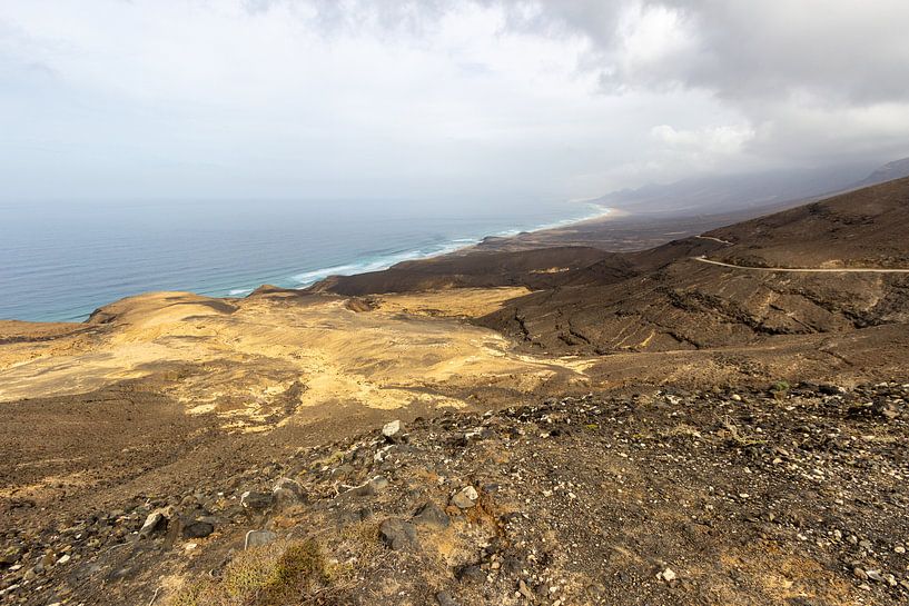 Kustgedeelte in het natuurpark van Jandia (Parque Natural De Jandina) op Fuerteventura van Reiner Conrad