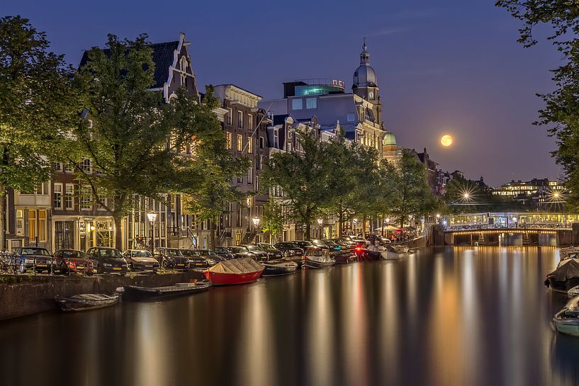 Full moon Amsterdam van Dennisart Fotografie