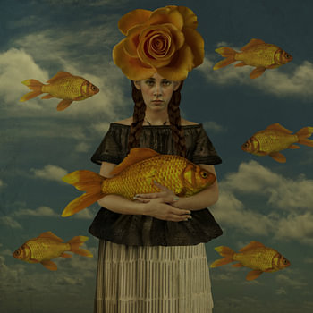 Beauté vintage avec rose orange