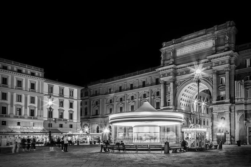 FLORENCE Piazza della Repubblica 's avonds van Melanie Viola