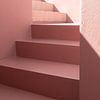 Roze abstracte trap | reisfotografie print van Kimberley Jekel
