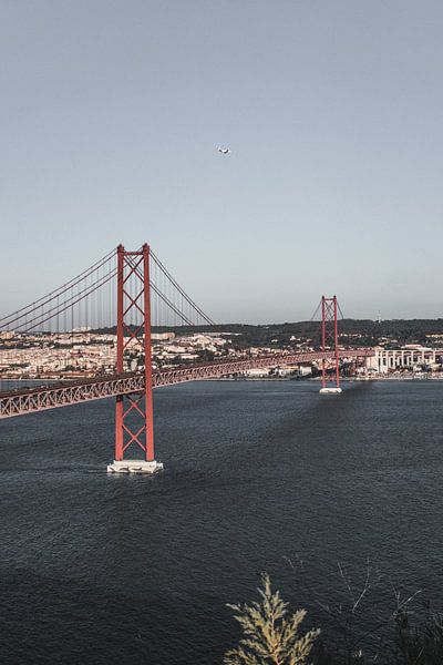 Lisbon by Hello Pompoyo