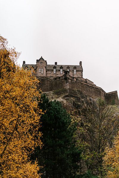 Edinburgh by Hello Pompoyo