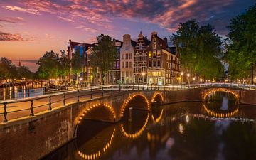 Zonsondergang op de Keizersgracht sur Remco Piet