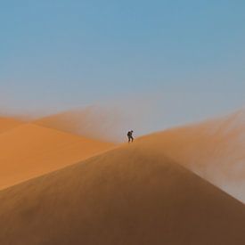 Eenzame Hoogte (Winnende foto National Geographic Fotowedstrijd 2018) van Gerard van Roekel