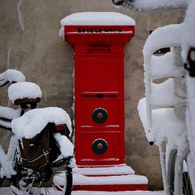 Boîte aux lettres nostalgique et enneigée sur Framed by Elisabeth