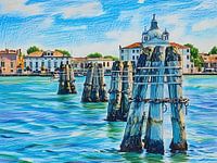 Venedig-Kanal mit Holzpfosten