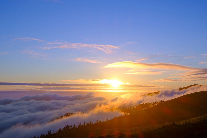 Sunset over the mountains near Rabaçal on Madeira island by Sjoerd van der Wal Photography