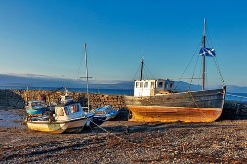 Eb vloed in de haven, Schotland