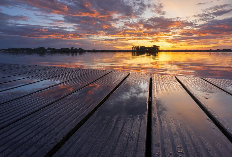 Sunset Paterswoldsemeer - Hoornsemeer Groningen (Netherlands) by Marcel Kerdijk