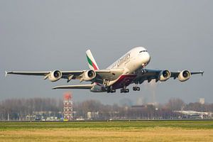 Start des Emirates Airbus A380 von Arthur Bruinen