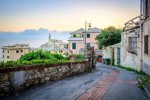 Zonlicht op Boccadasse: Een Dag aan het Strand bij Genua