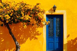 Blaue Tür Gelb von Poster Art Shop