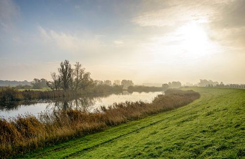 Winters zonlicht boven de IJssel