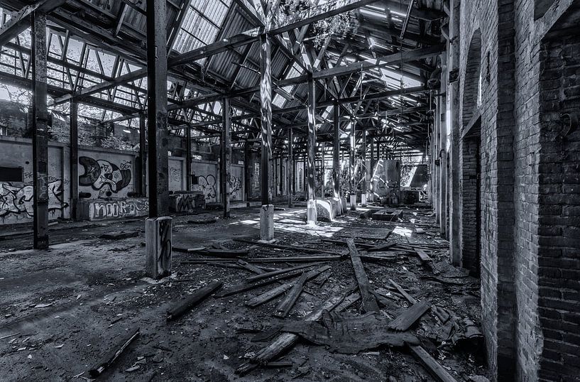 Abandoned Building - Urbex (Factory) by Marcel Kerdijk