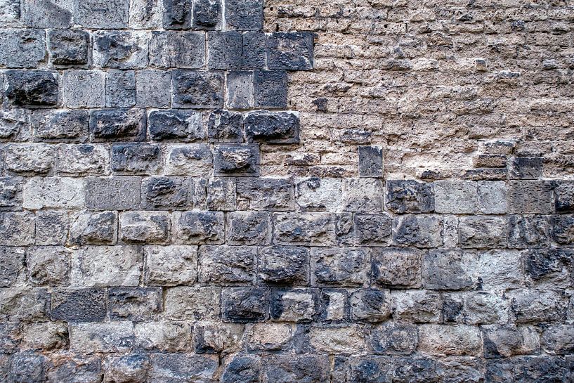 Foundations of the oldest house of Deventer by Evert Jan Luchies