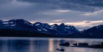 Tyin von Sebastian Stef