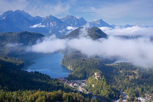 Le lac Alpsee et le château de Hohenschwangau en automne