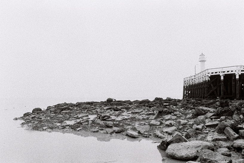 La jetée dans la brume. par Kathy Orbie