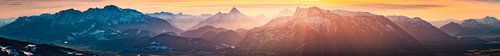 Les Alpes de Berchtesgaden au coucher du soleil - un panorama grandiose sur Martin Wasilewski
