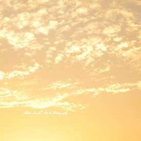 Golden Sky van Mikalin Art & Photography