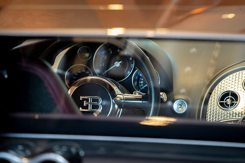 Bugatti cockpit