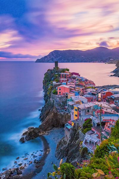 Vernazza bei Nacht - Cinque Terre, Italien - 1 von Tux Photography