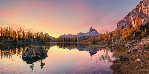 Panorama of a sunrise at Lago Federa, Dolomites, Itali