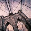 Brooklyn Bridge in zachte tinten van Bert Nijholt