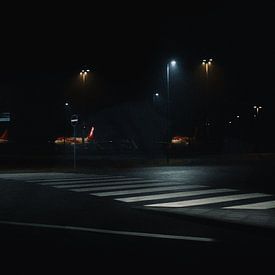 Flughafen Berlin Brandenburg bei Nacht von Lorenz Groche