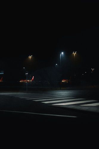 Berlijn Brandenburg Luchthaven bij nacht