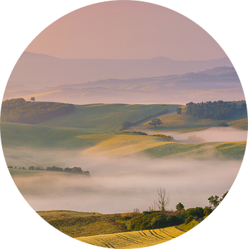 Panorama van een zonsopkomst bij Podere Belvedere, Toscane, Italië